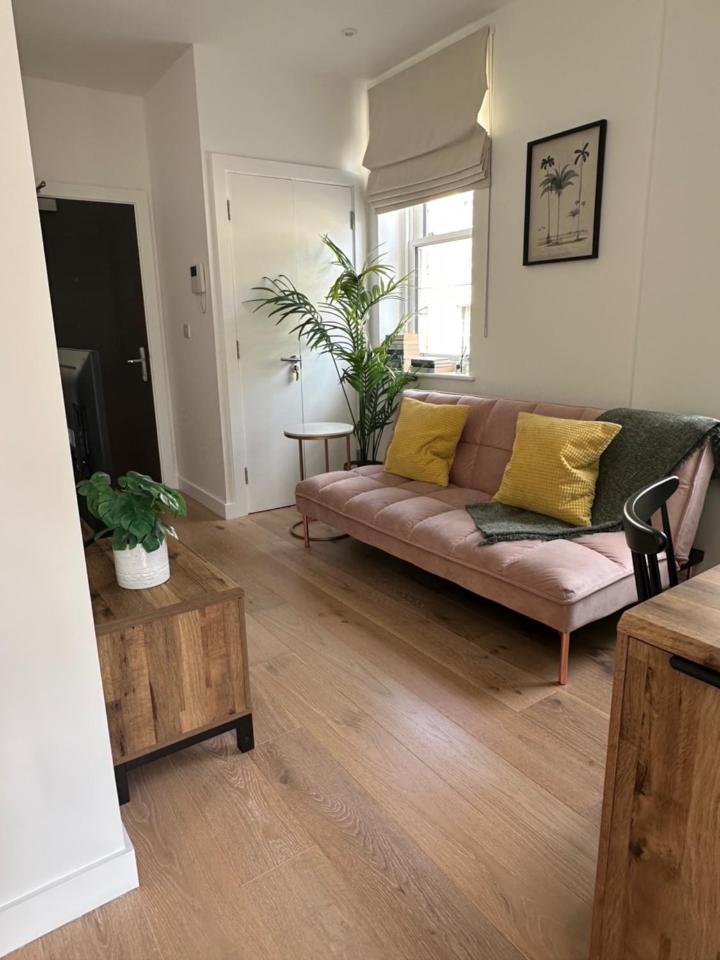 Contemporary Pied A Terre In The Heart Of Bath Apartment Ngoại thất bức ảnh